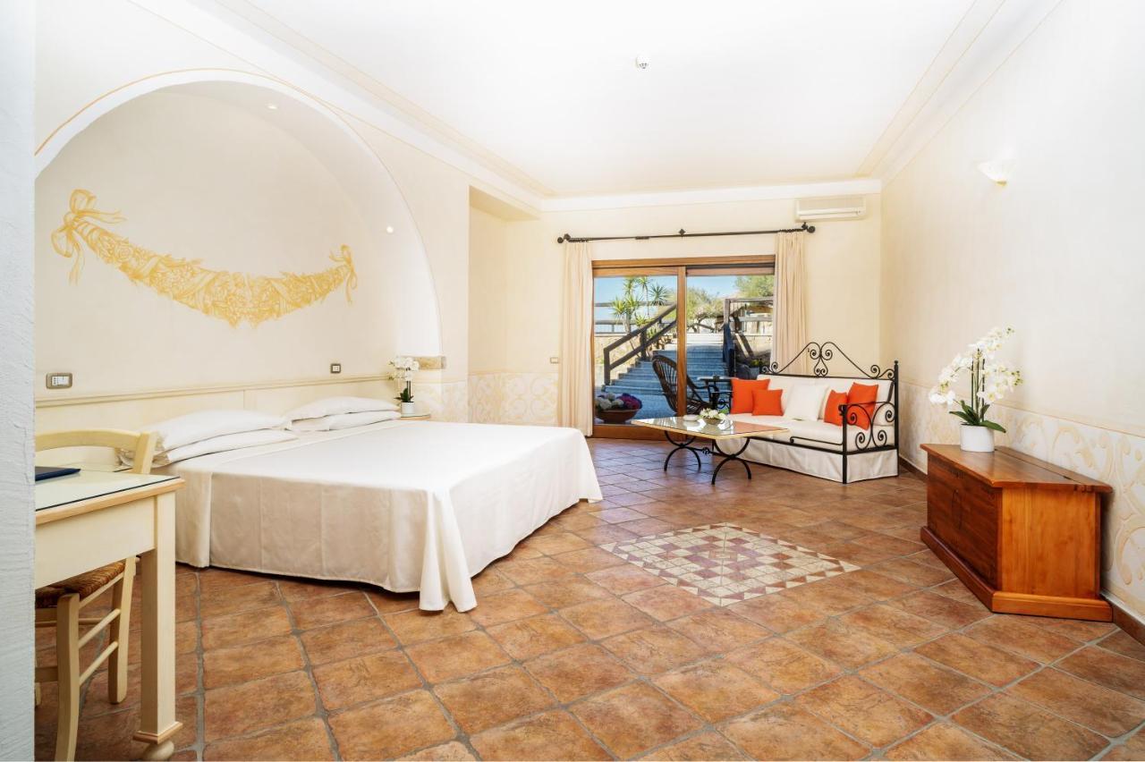Lh Hotel Pozzo Sacro Olbia Exterior photo