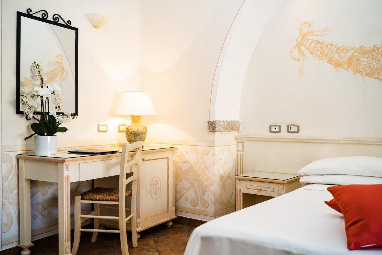 Lh Hotel Pozzo Sacro Olbia Exterior photo