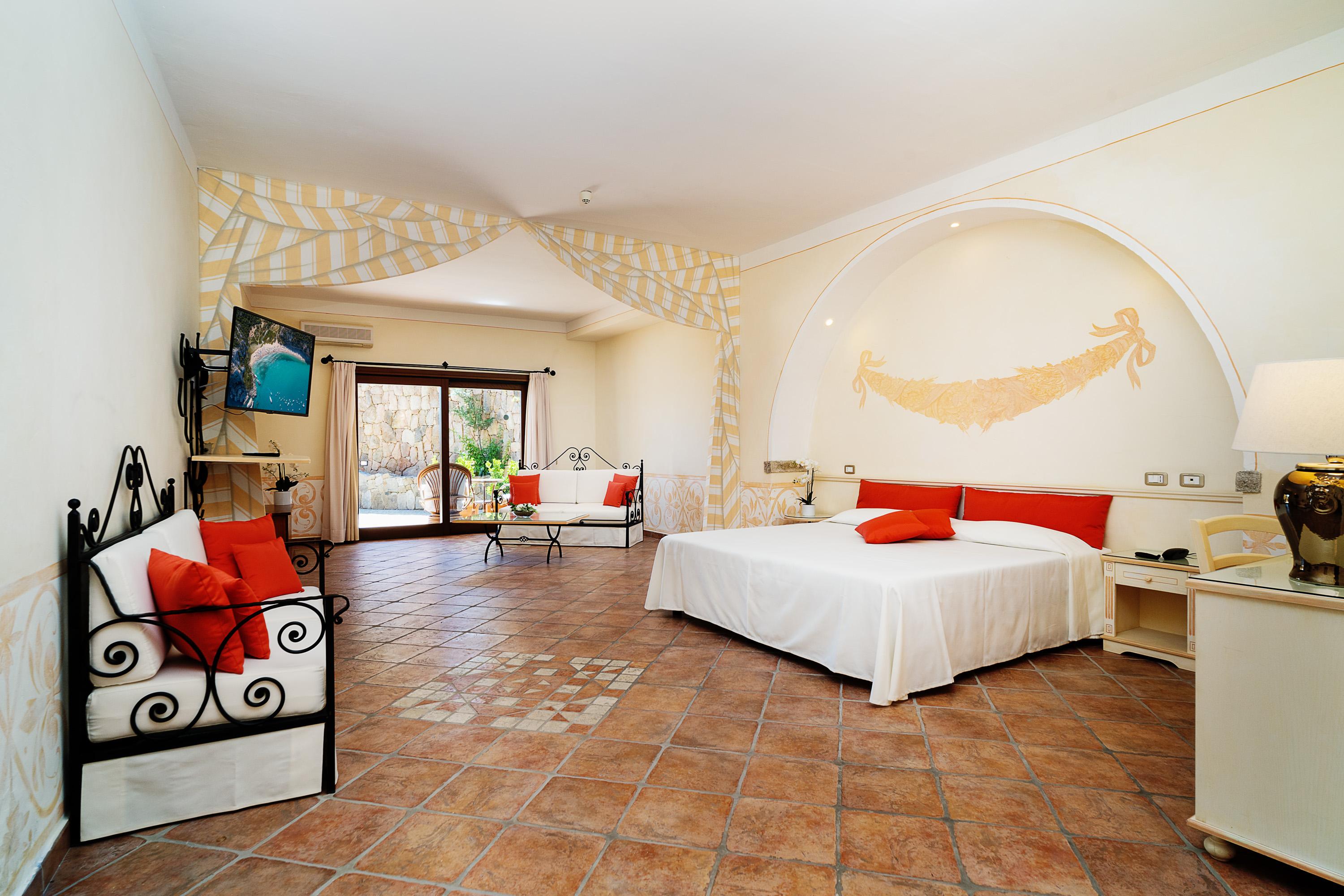 Lh Hotel Pozzo Sacro Olbia Exterior photo