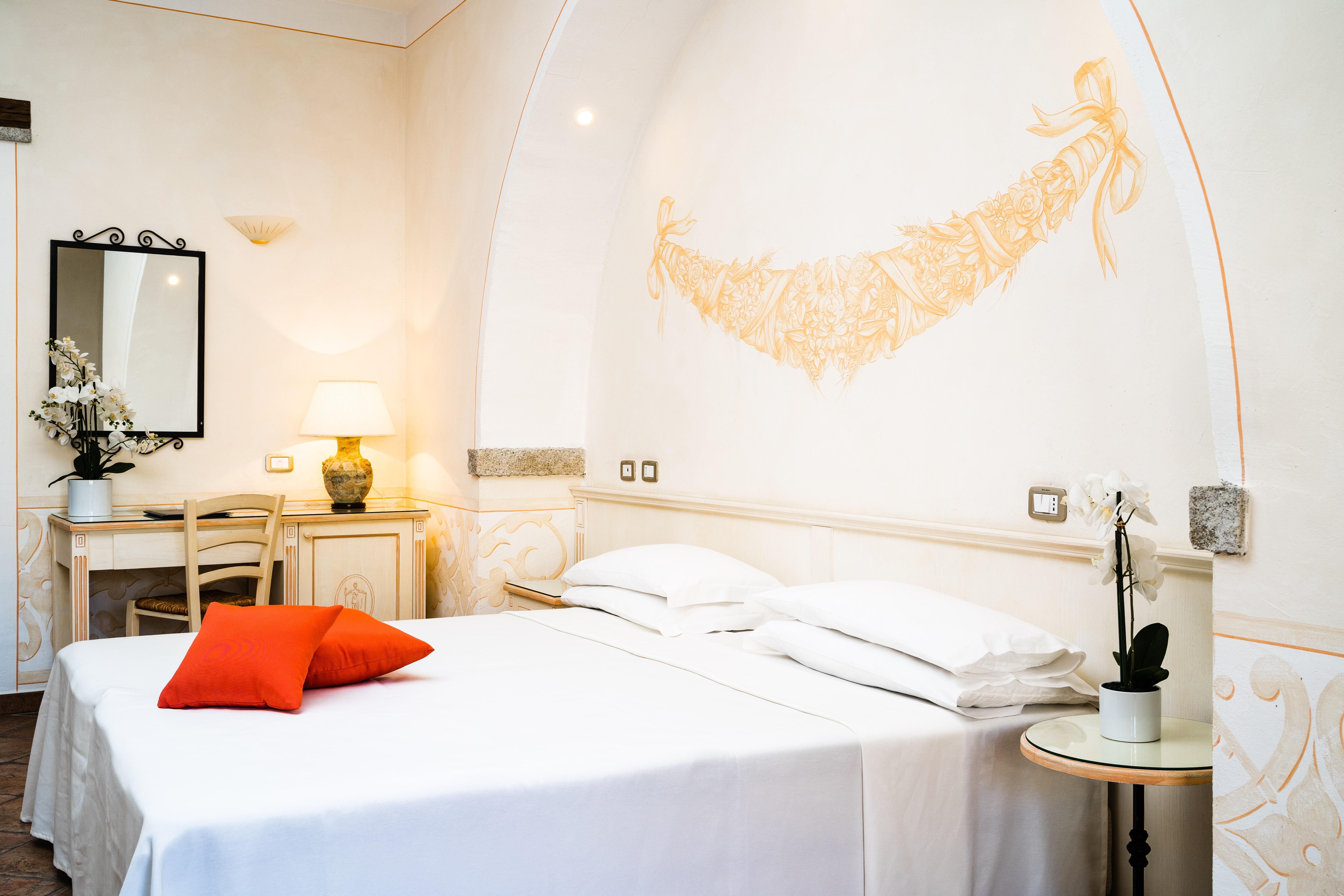 Lh Hotel Pozzo Sacro Olbia Exterior photo