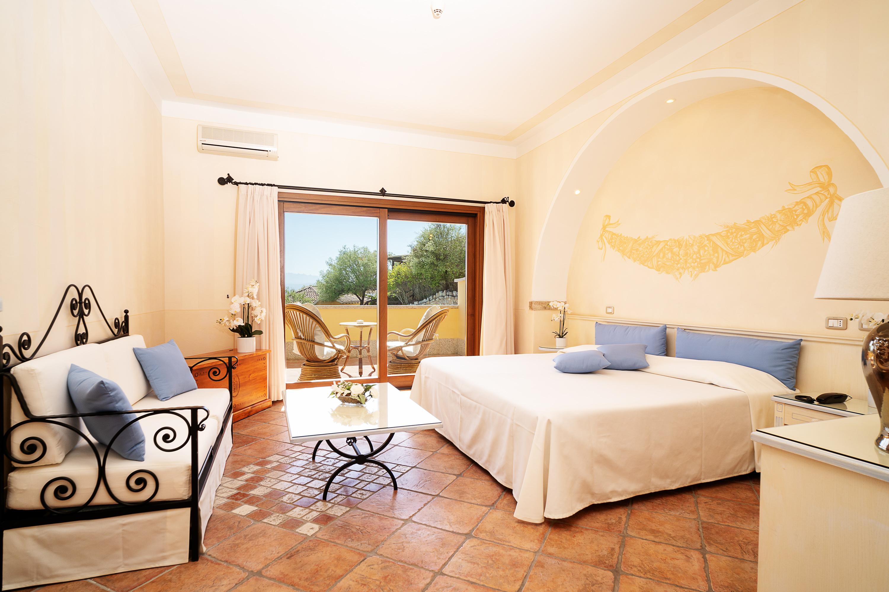Lh Hotel Pozzo Sacro Olbia Exterior photo