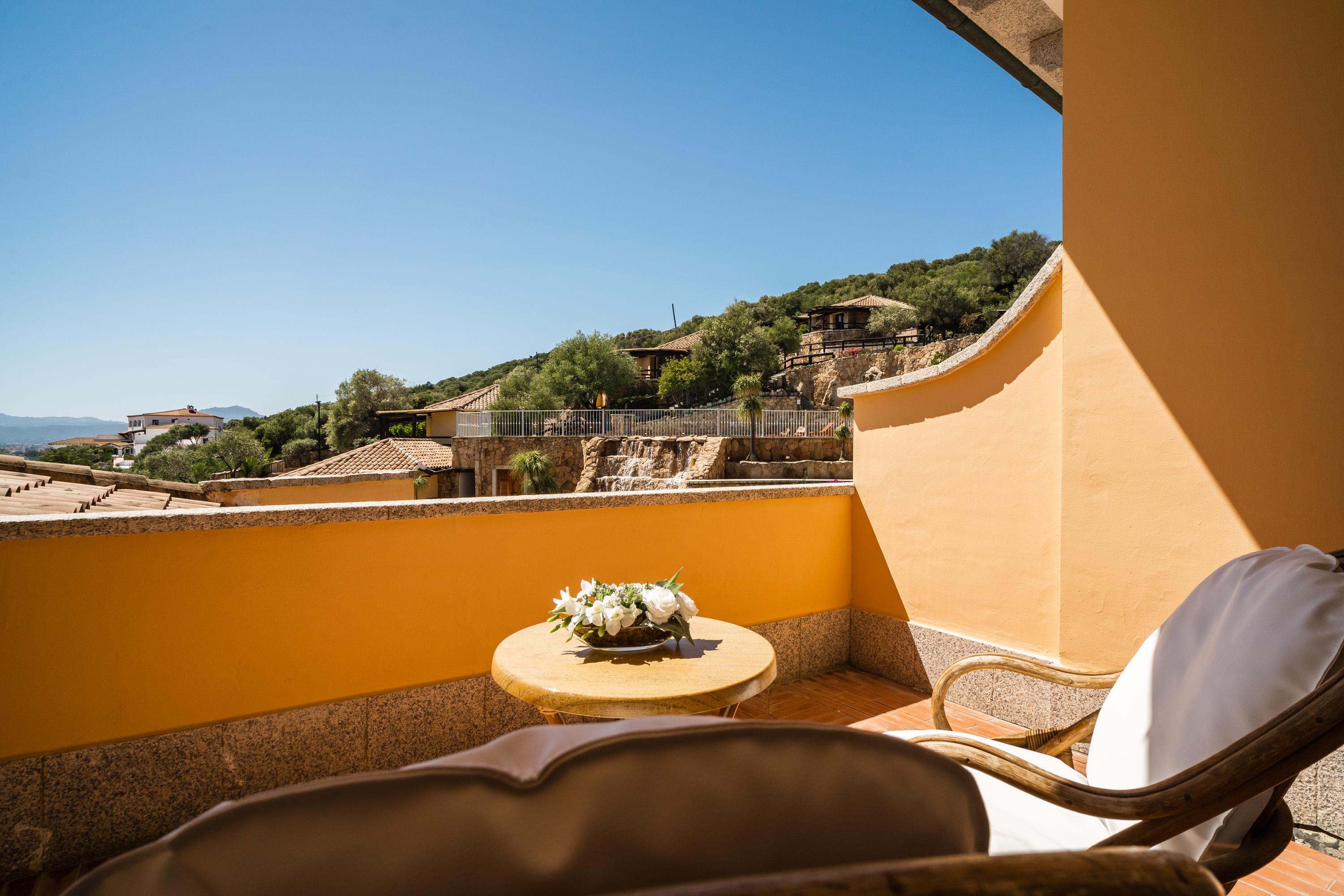 Lh Hotel Pozzo Sacro Olbia Exterior photo