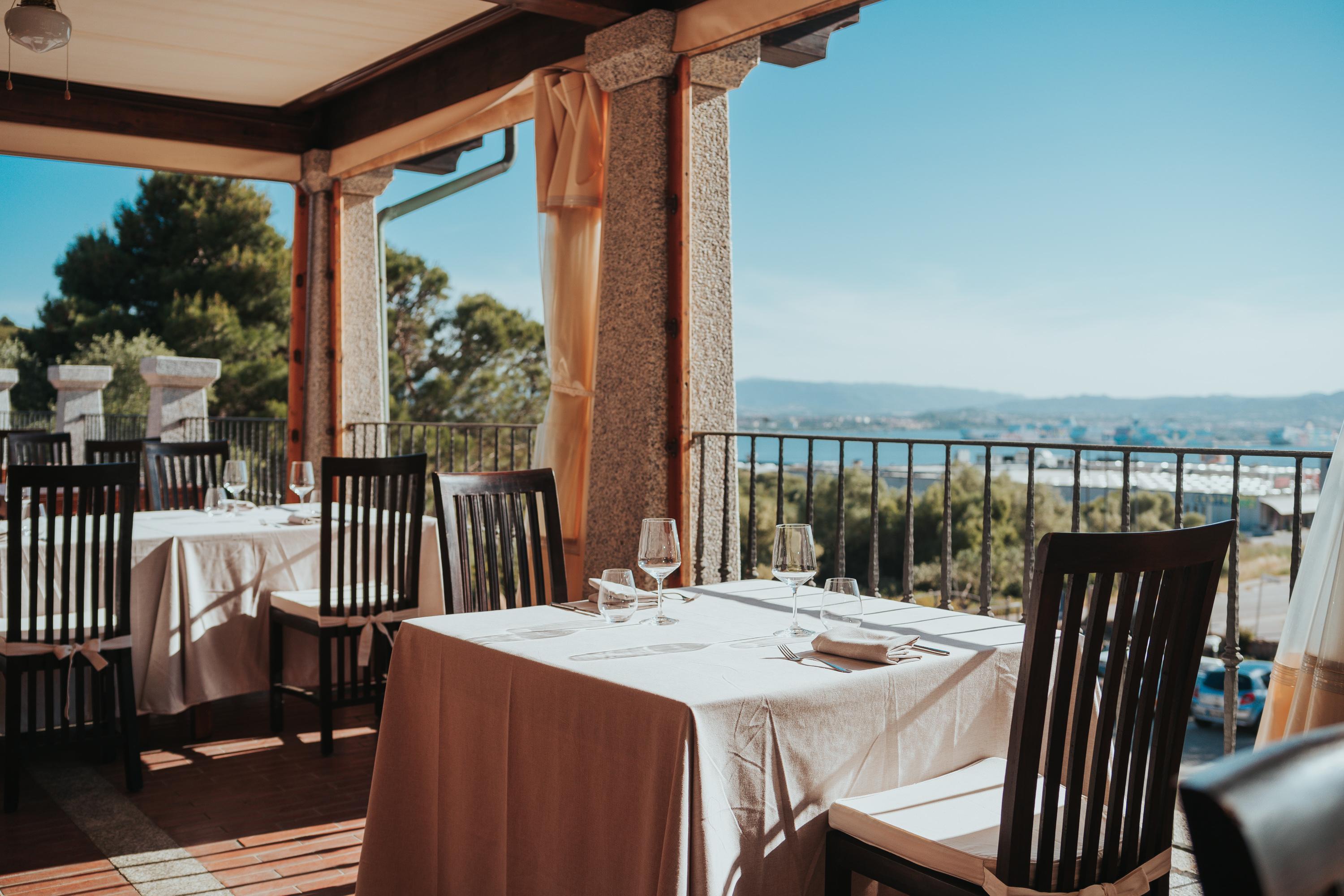 Lh Hotel Pozzo Sacro Olbia Exterior photo